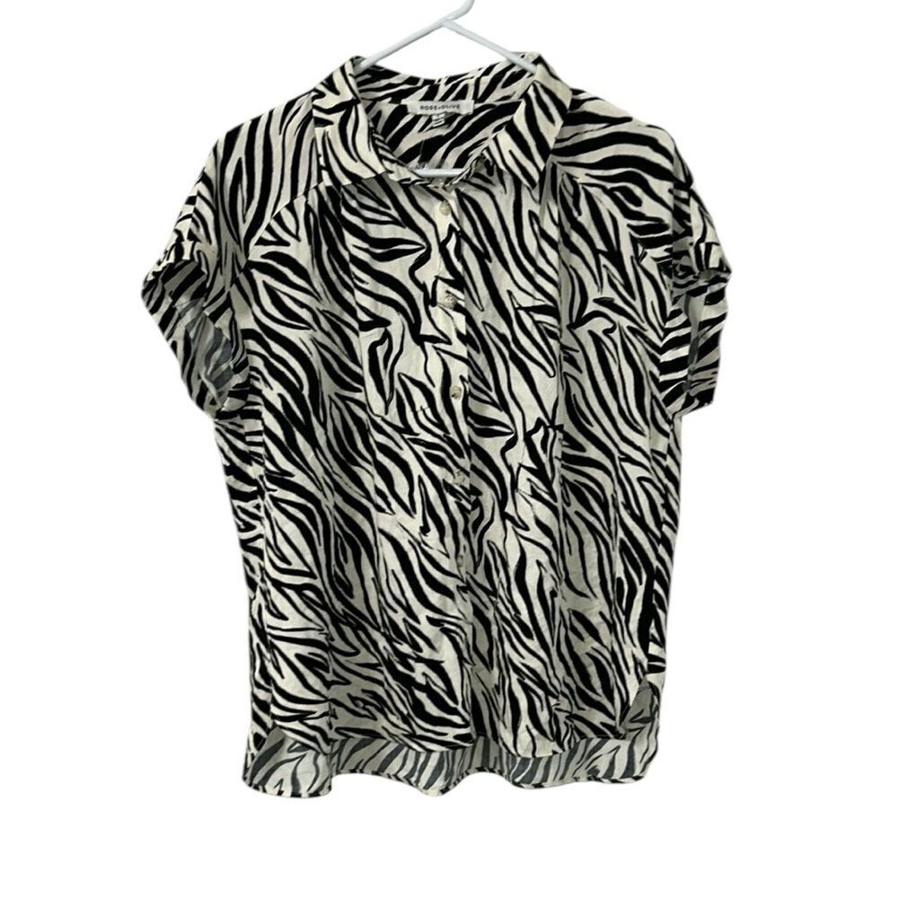 Rose & Olive Black & White Zebra Print Button Down Shirt(Size Large)